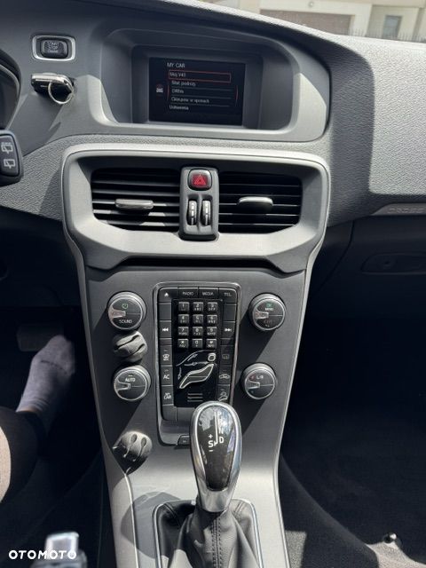 Volvo V40 T4 Drive-E Momentum - 20