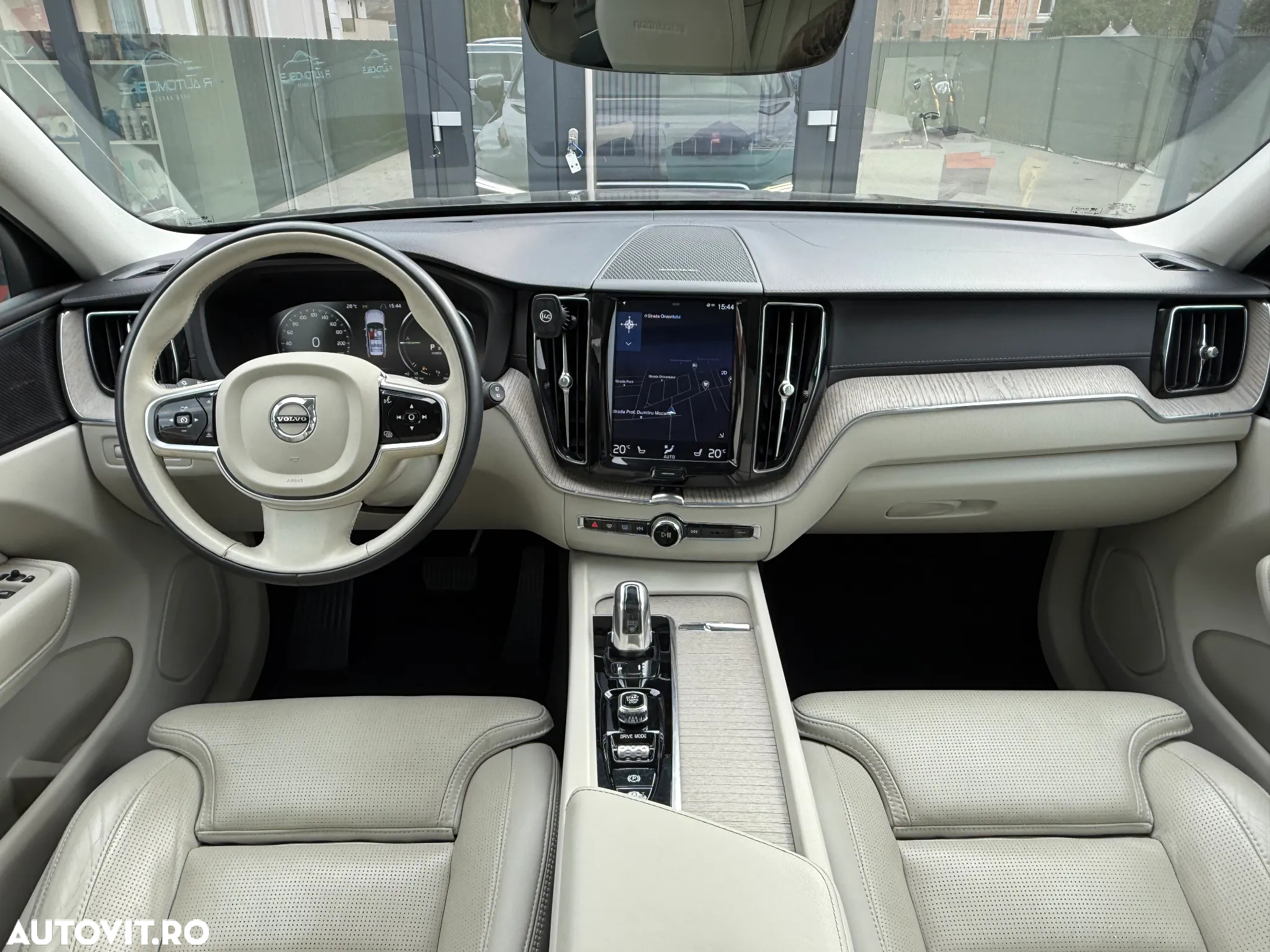 Volvo XC 60 T8 Twin Engine AWD Inscription - 9