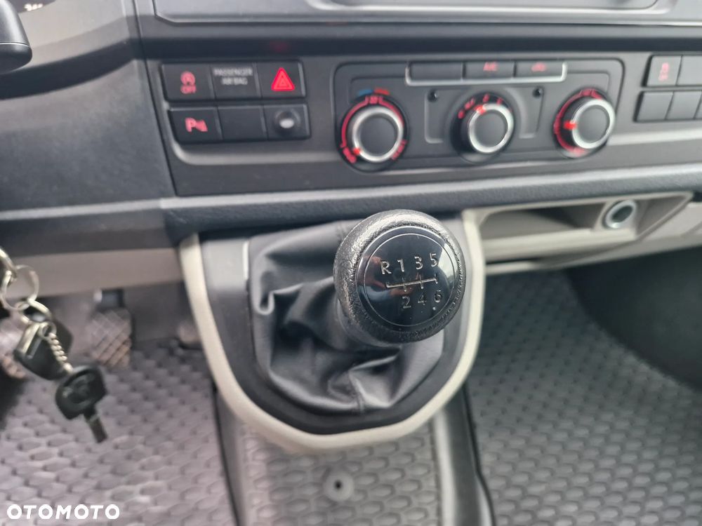 Volkswagen TRANSPORTER - 12