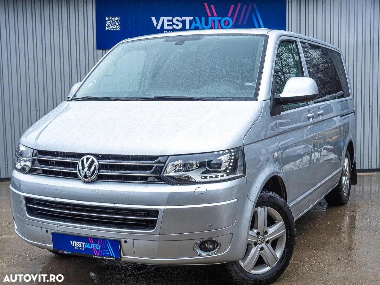 Volkswagen Multivan - 1