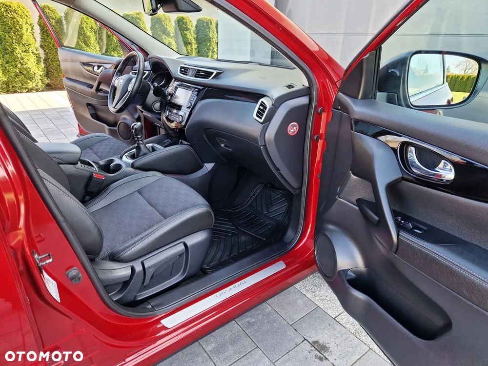 Nissan Qashqai 1.6 DIG-T Tekna+ - 19