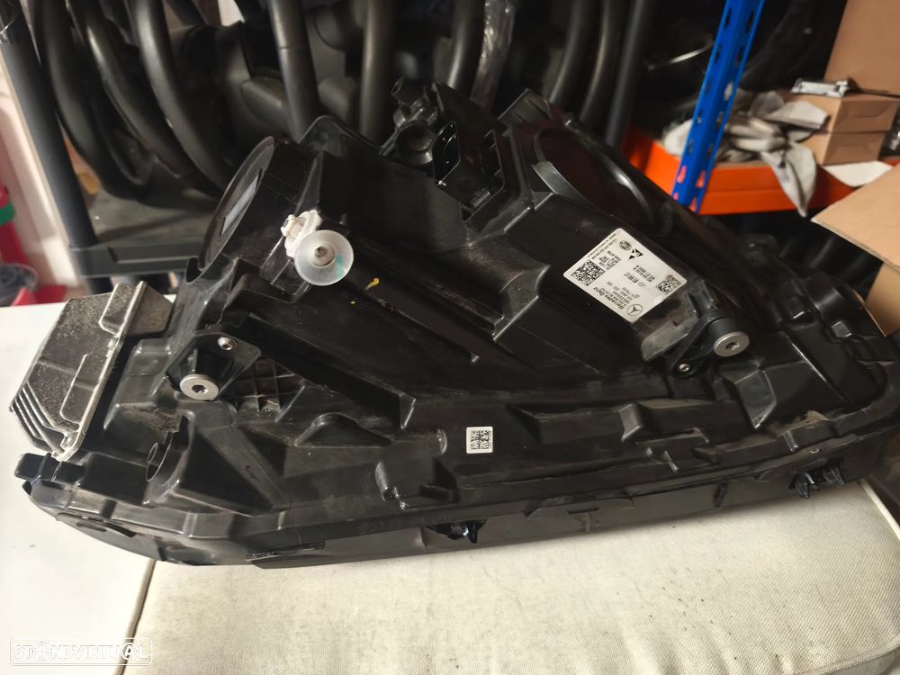 Farol direito led performance EQA EQB W243 - 9