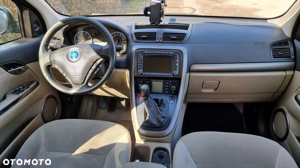 Fiat Croma 1.9 JTD Active - 11