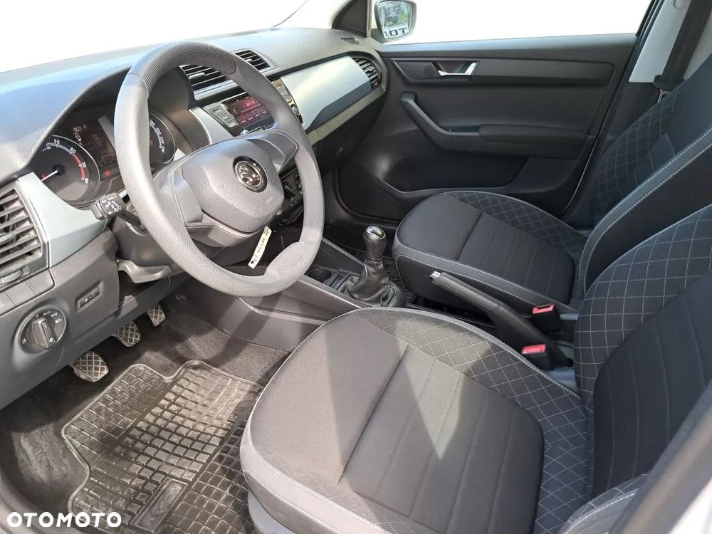 Skoda Fabia 1.0 TSI Ambition - 11