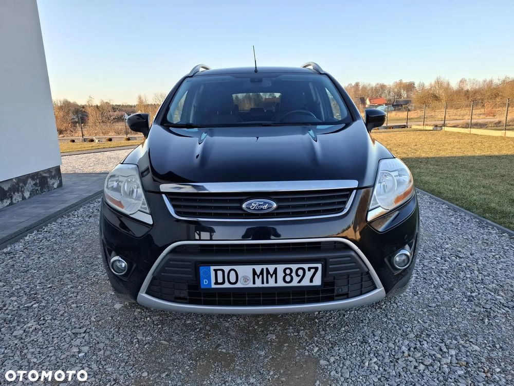 Ford Kuga 2.0 TDCi 2x4 Titanium - 2