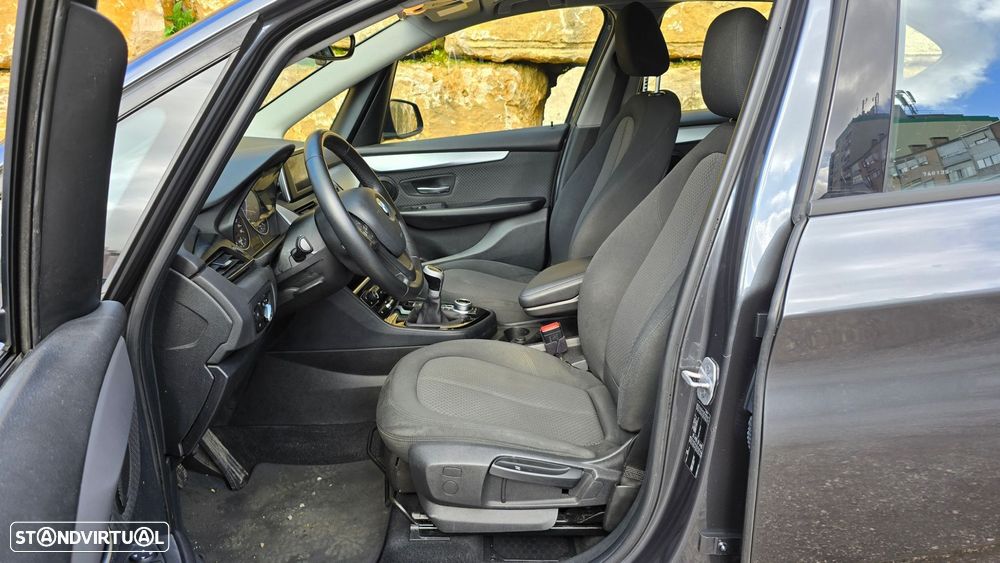 BMW 216 Active Tourer d Advantage - 35
