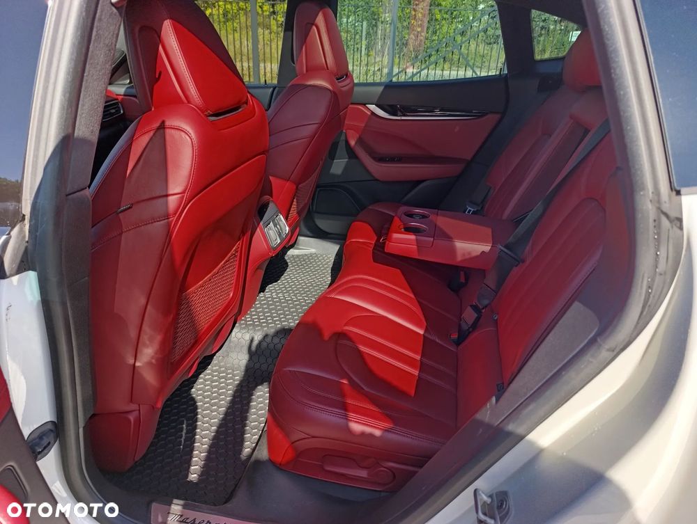 Maserati Levante Essence - 17