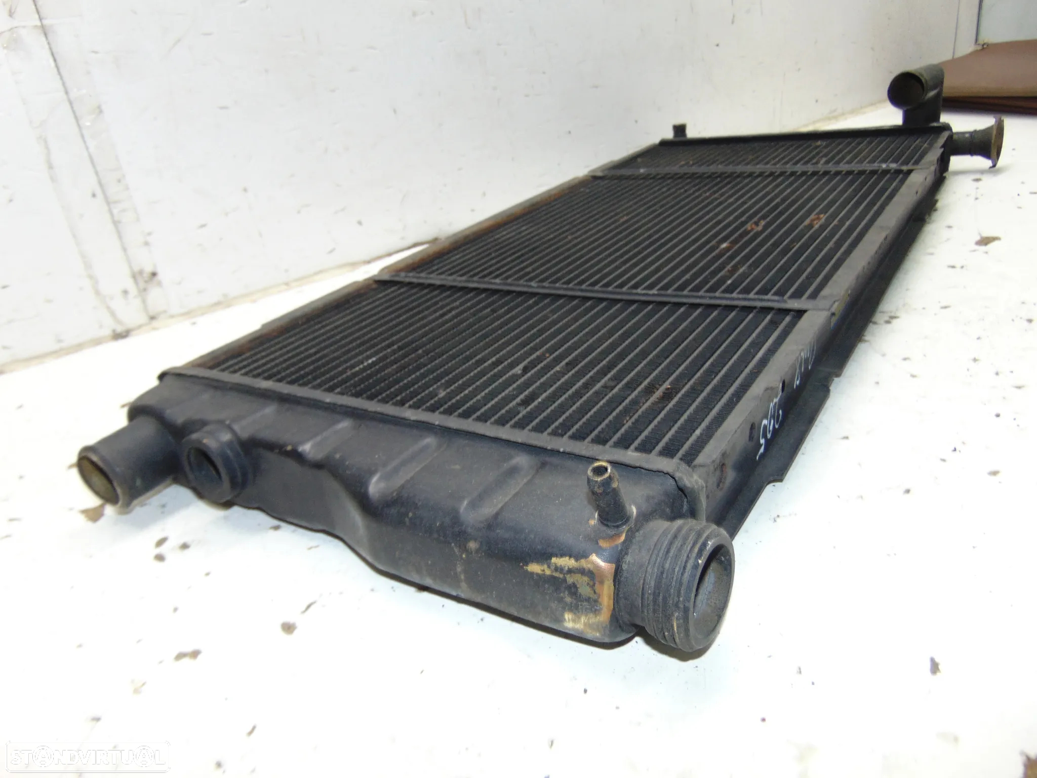 Peugeot 205 radiador - 7