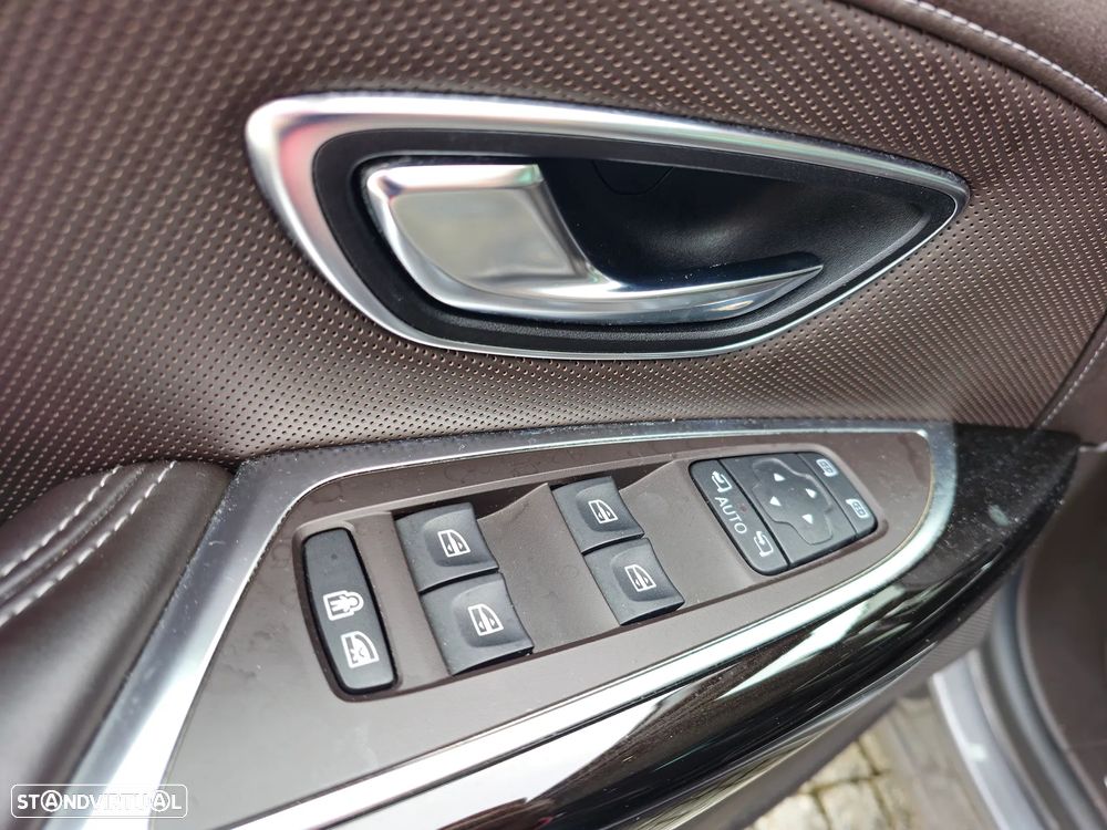 Renault Espace 1.6 dCi Initiale Paris EDC - 11