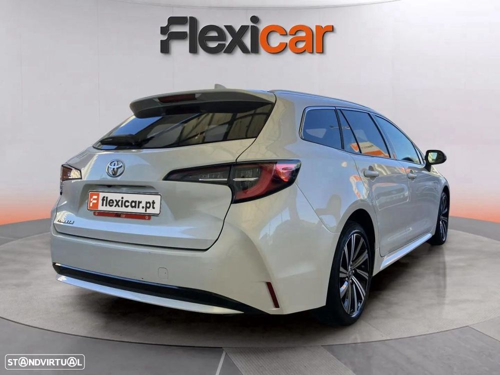 Toyota Corolla Touring Sports - 3