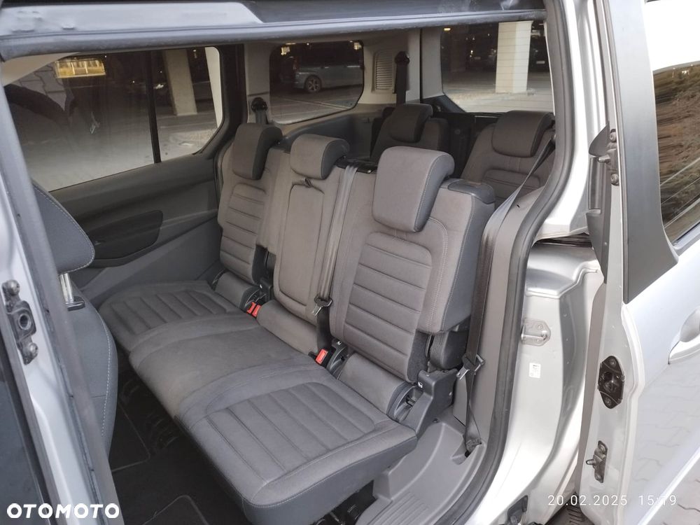 Ford Tourneo Connect - 12