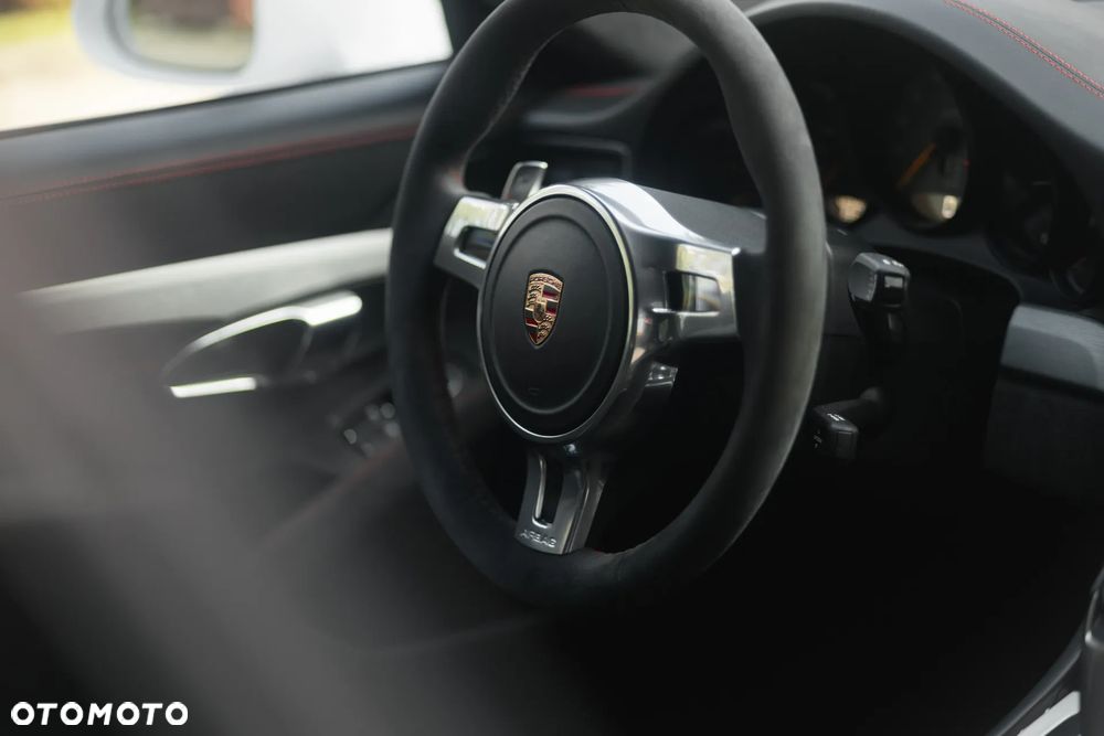 Porsche 911 GT3 - 31