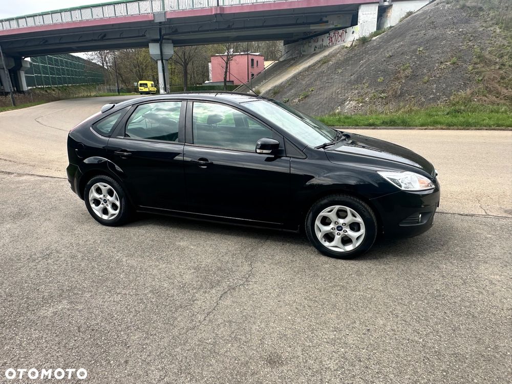 Ford Focus 1.8 Titanium - 12
