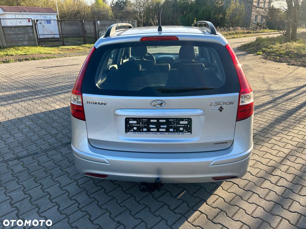 Hyundai i30 i30cw 1.6 CRDi FIFA WM Edition - 9