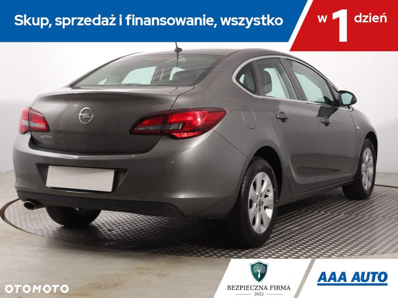 Opel Astra - 6