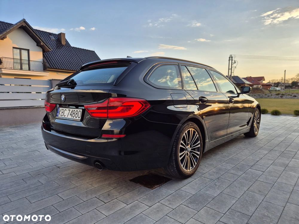BMW Seria 5 520d Sport Line sport - 5