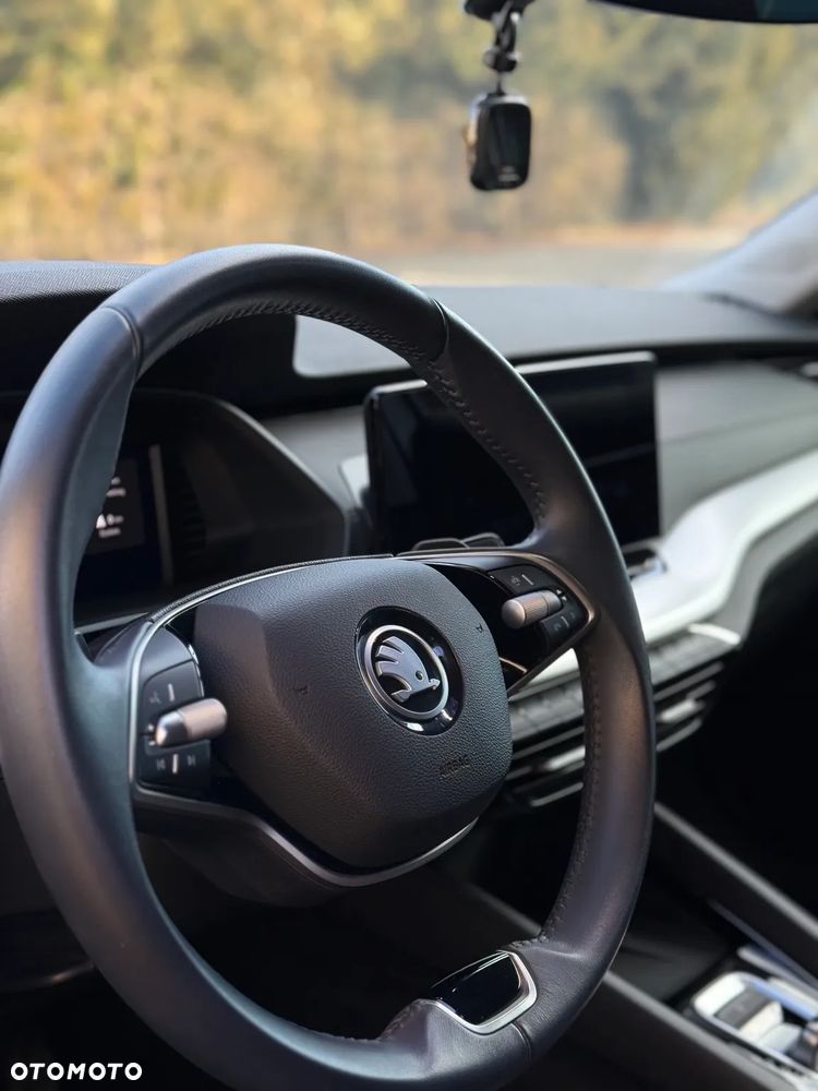 Skoda Octavia 1.5 TSI mHEV Selection DSG - 9