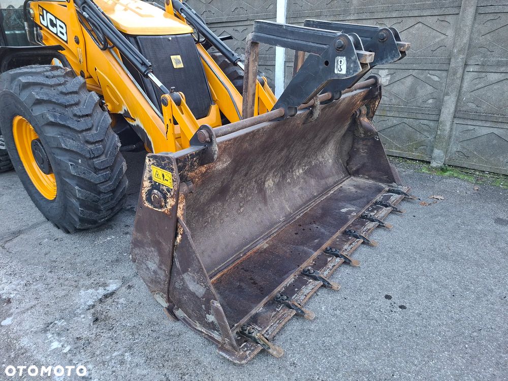 JCB 3 CX - 25