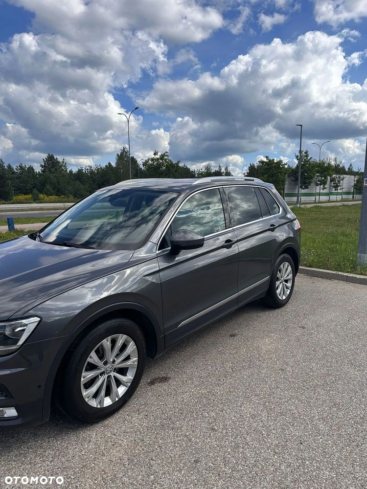 Volkswagen Tiguan - 10