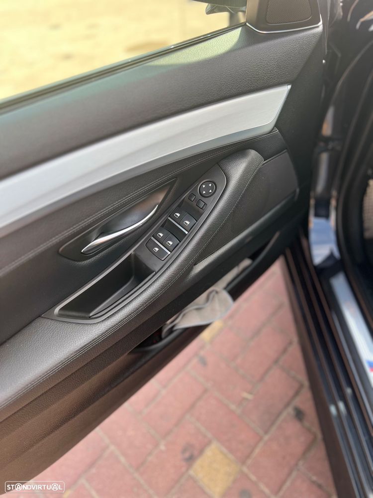 BMW 520 d Auto - 24