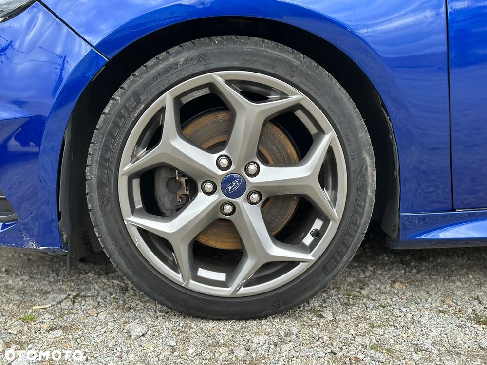 Ford Focus 2.0 EcoBoost ST mit Leder-Sport-Paket - 11