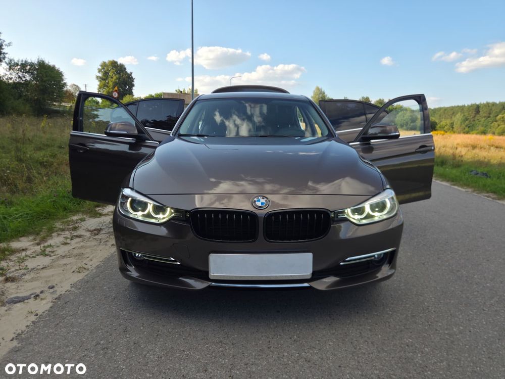 BMW Seria 3 316i Luxury Line - 25