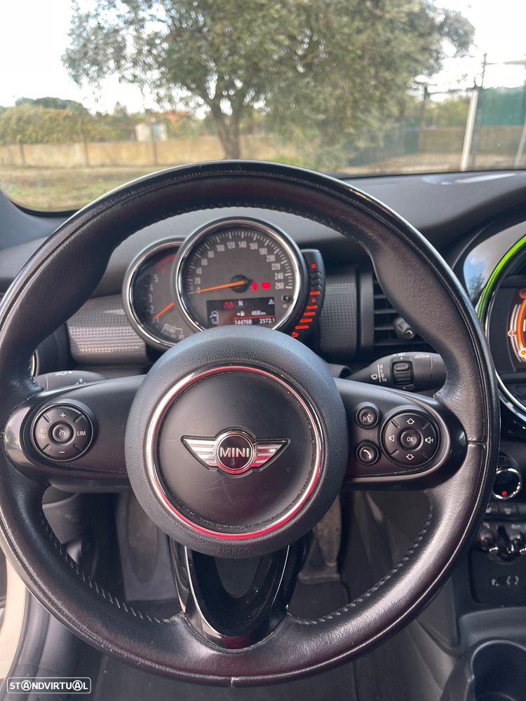 MINI Cabrio Cooper D - 11