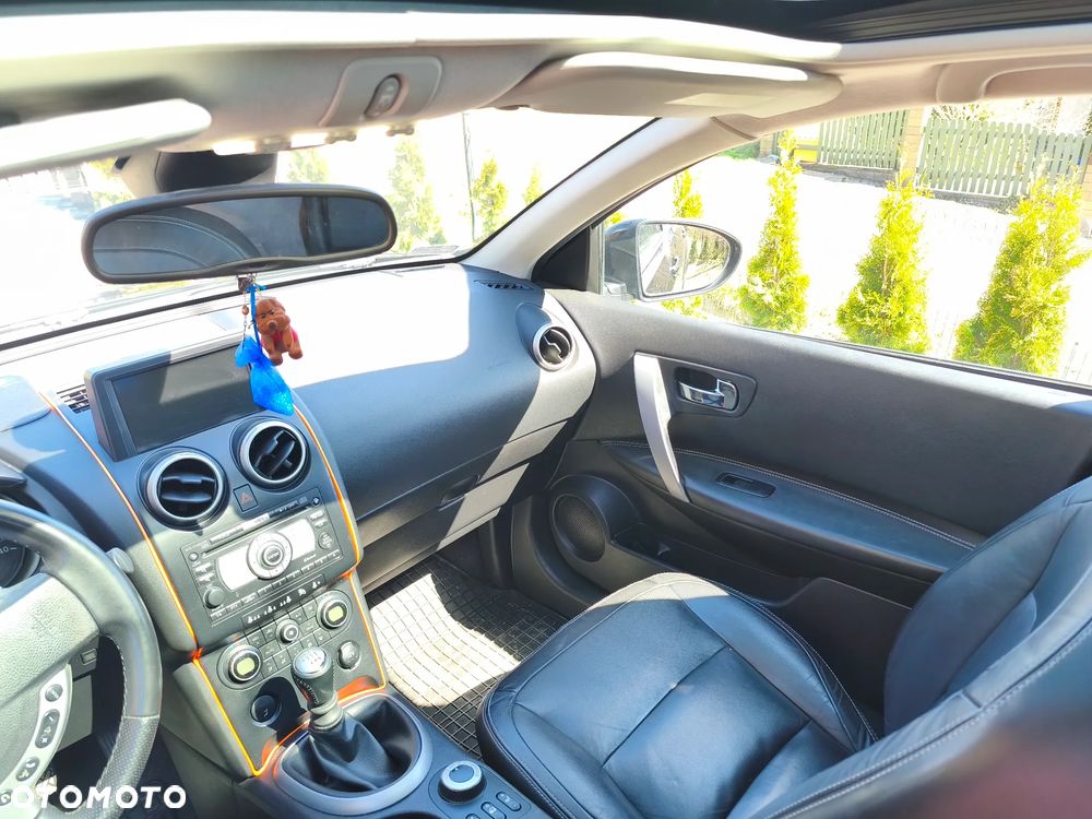 Nissan Qashqai 2.0 dCi 4x4 Tekna Premium - 16