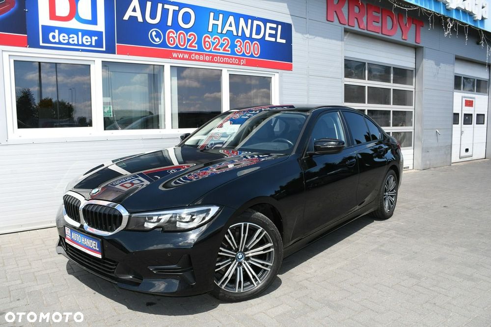 BMW Seria 3 320d mHEV - 10