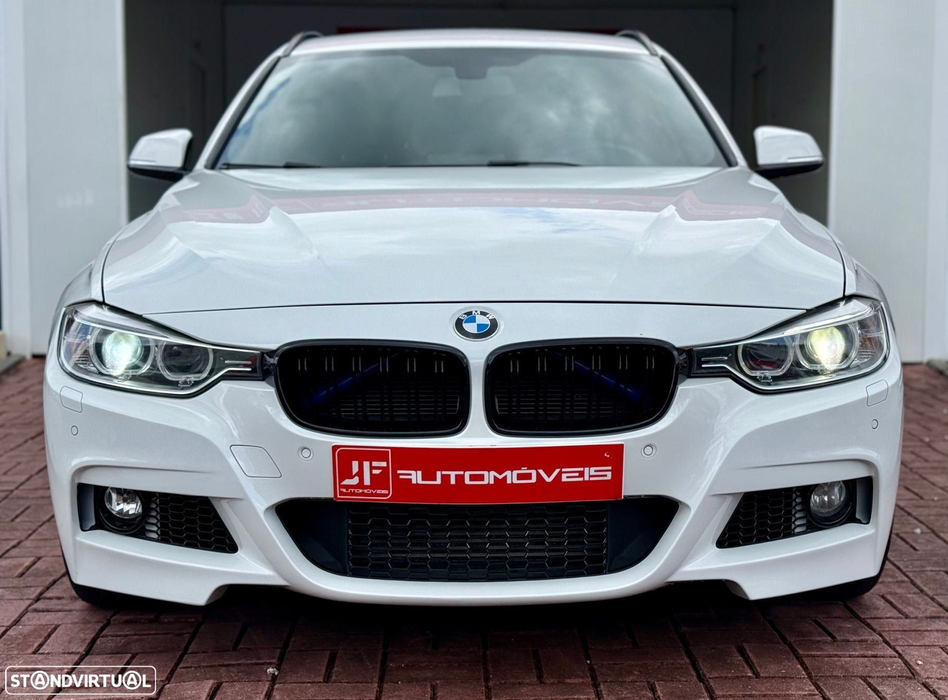 BMW 318 d Touring xDrive Pack M - 4