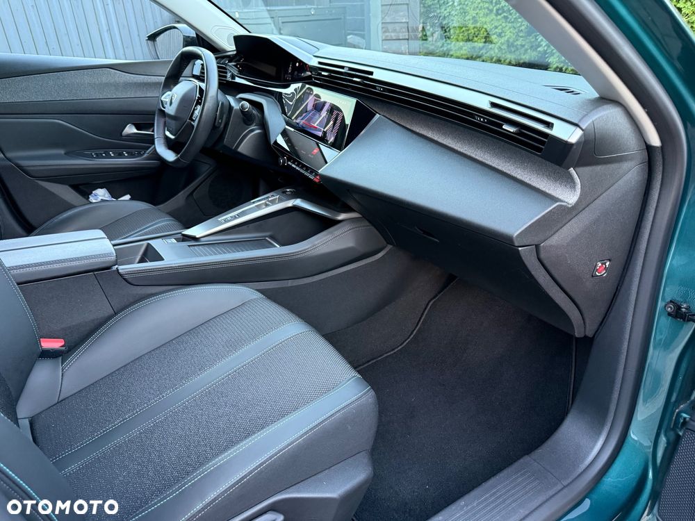 Peugeot 308 BlueHDi 130 EAT8 Allure - 12