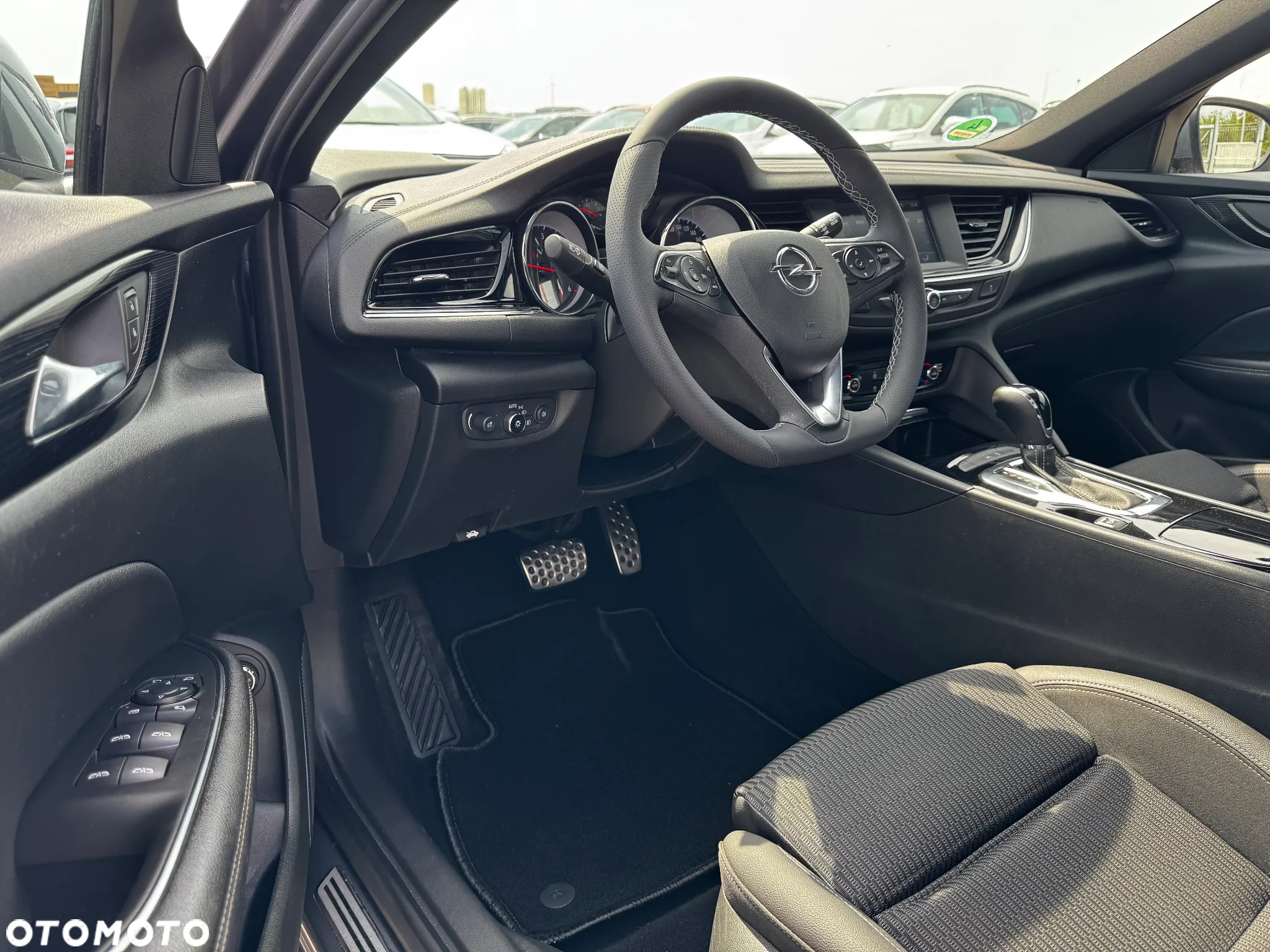 Opel Insignia CT 2.0 CDTI Exclusive S&S - 12
