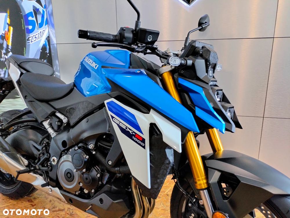 Suzuki GSX - 3