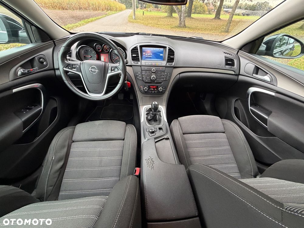 Opel Insignia - 10