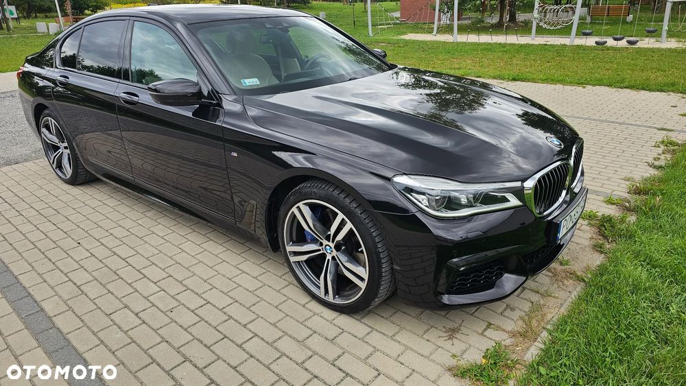 BMW Seria 7 750d xDrive - 33