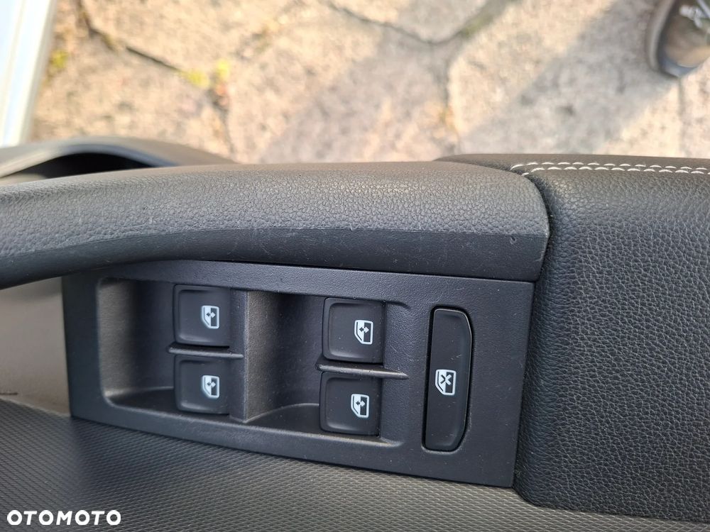Skoda RAPID - 18