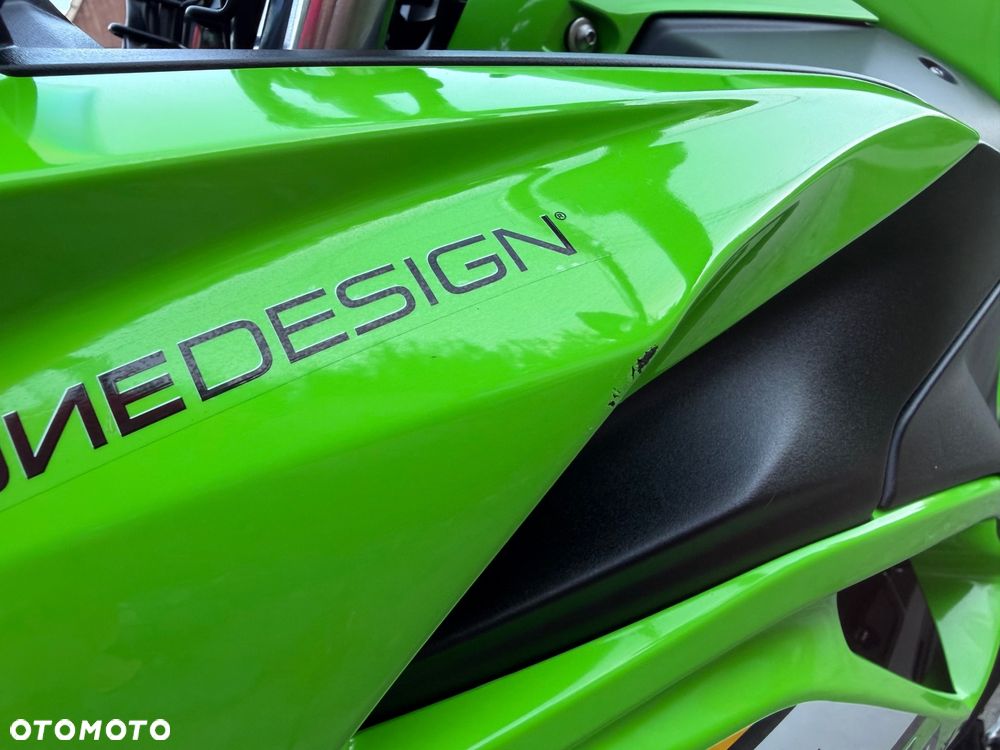 Kawasaki Ninja - 25