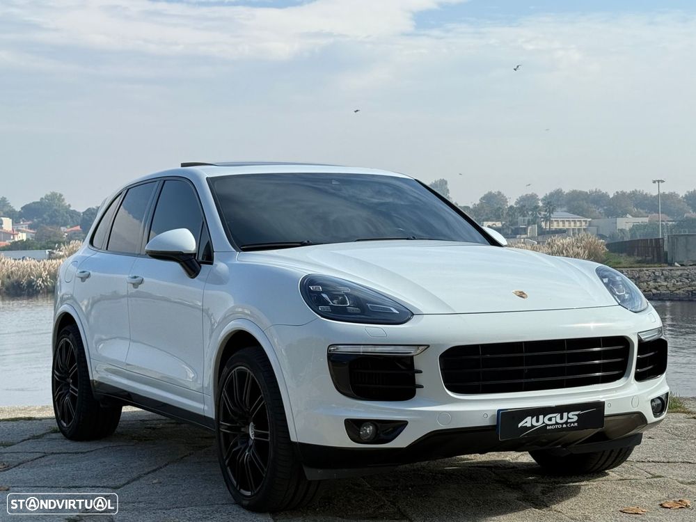 Porsche Cayenne Platinum Edition - 1