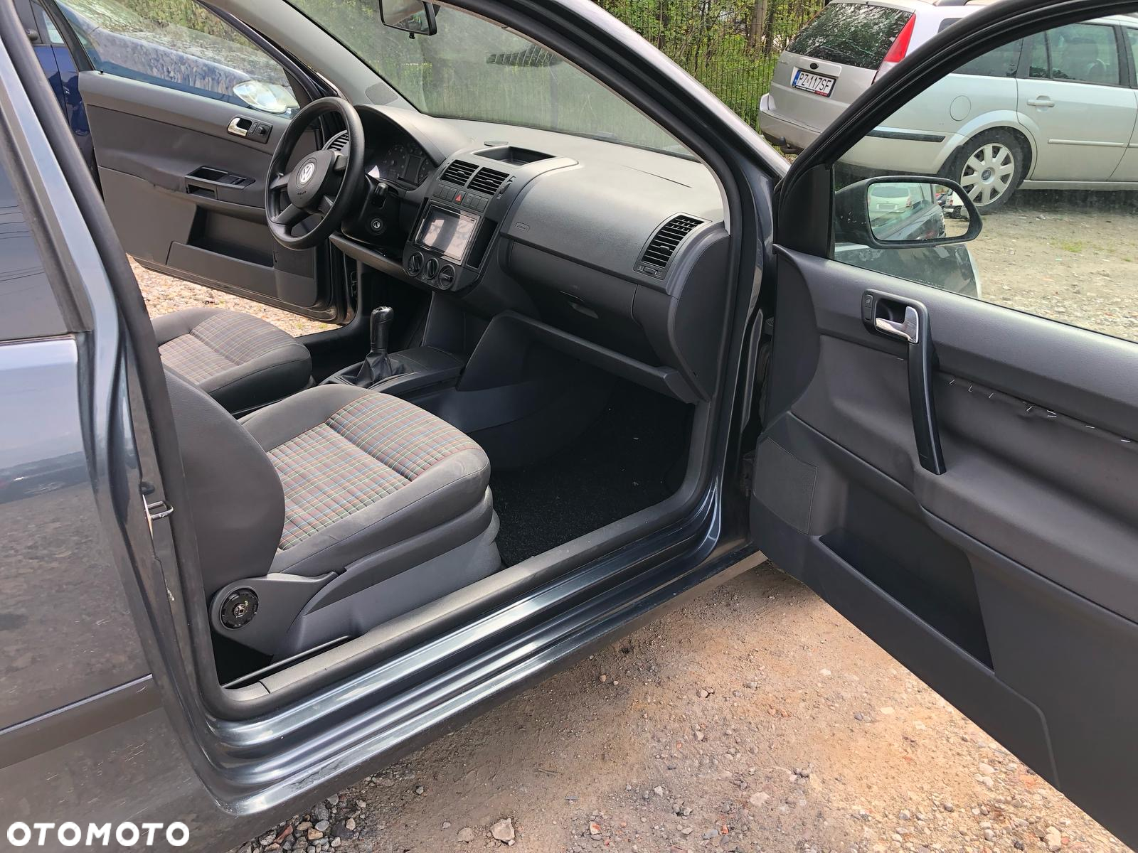 Volkswagen Polo 1.4 16V Sportline - 21