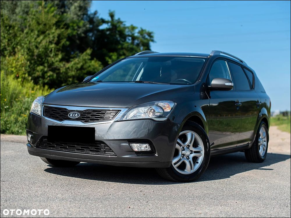 Kia Ceed - 1