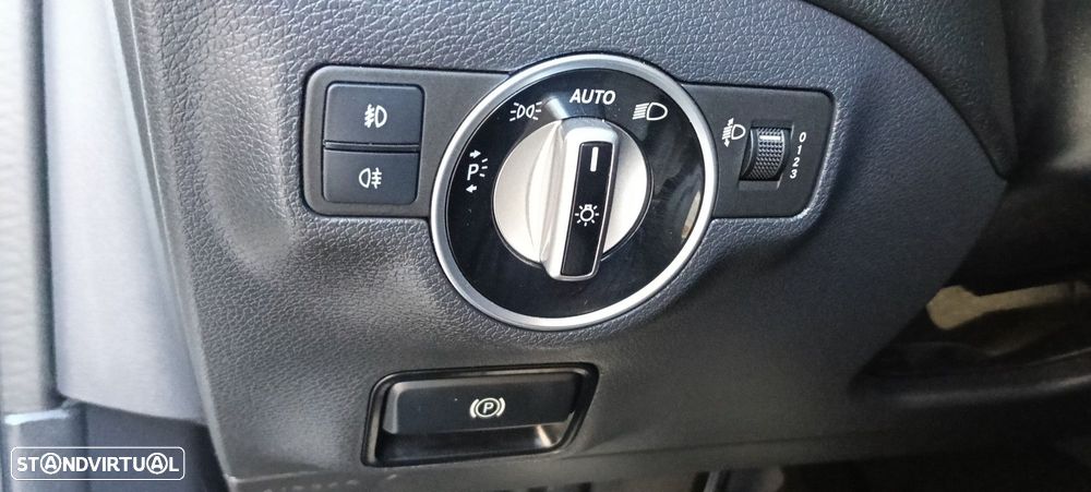 Mercedes-Benz GLA 220 4Matic 7G-DCT Style - 18