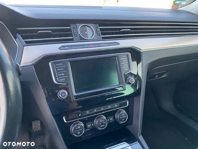 Volkswagen Passat 2.0 TDI BMT Comfortline - 5