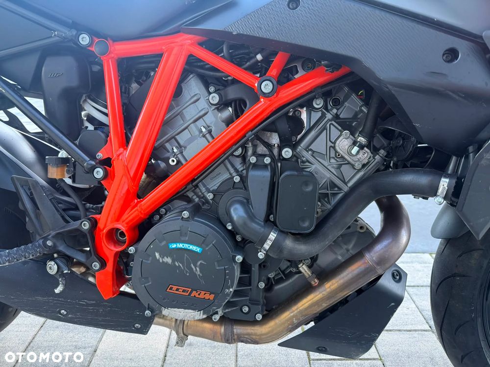 KTM Super Duke - 12