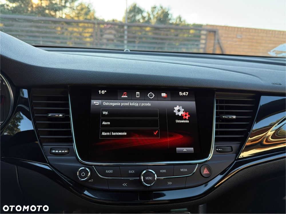 Opel Astra 1.4 Turbo Dynamic - 24