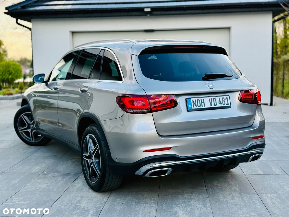 Mercedes-Benz GLC 200 4Matic 9G-TRONIC AMG Line Plus - 34