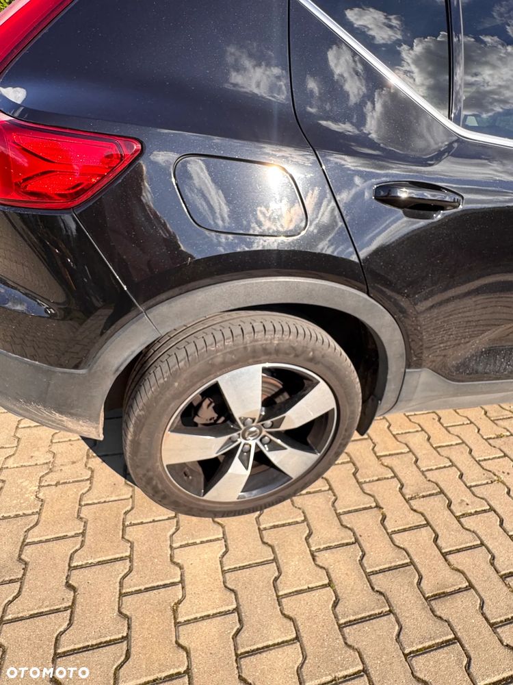 Volvo XC 40 T4 AWD Inscription - 4