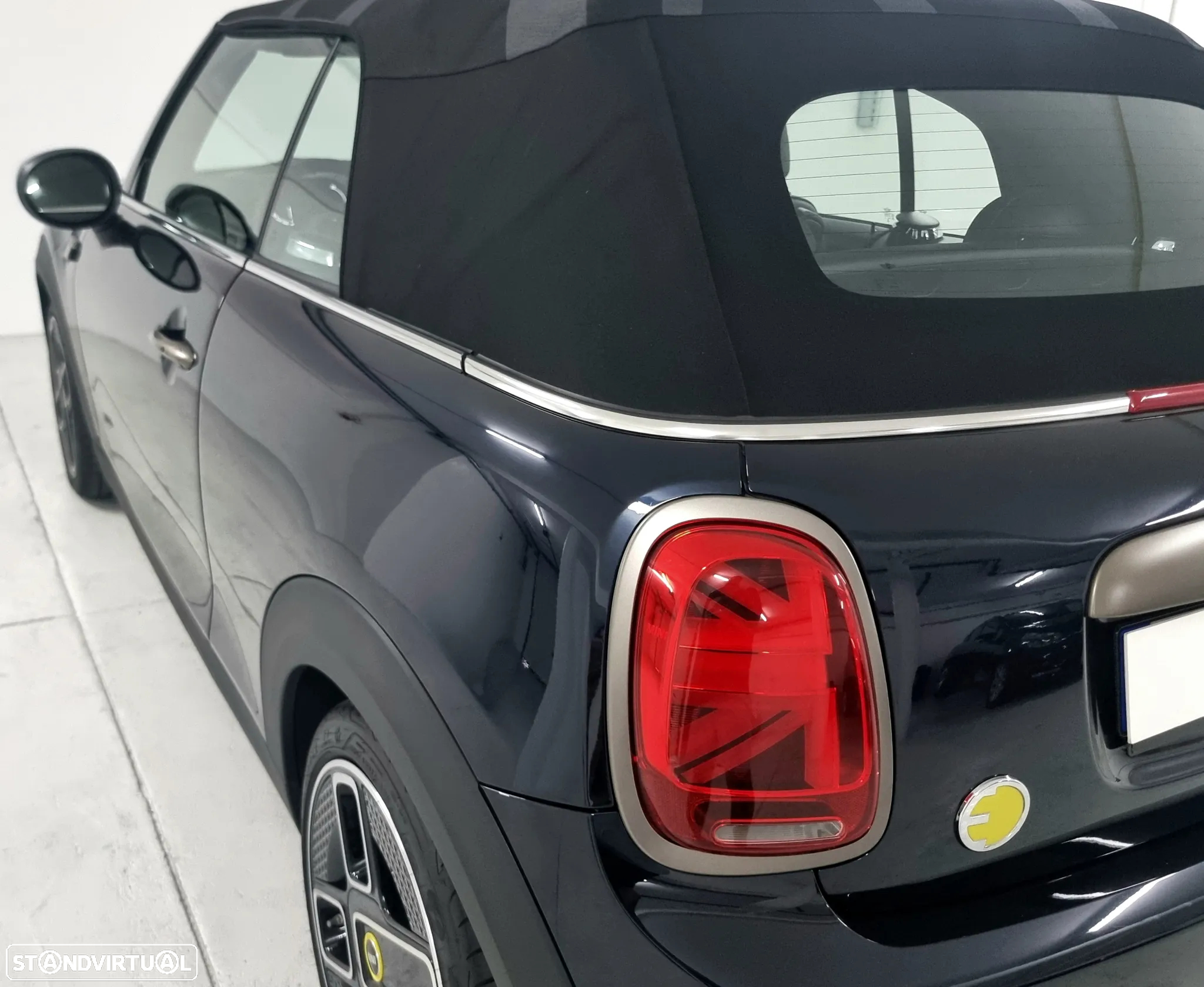 MINI Cabrio Cooper SE - 28