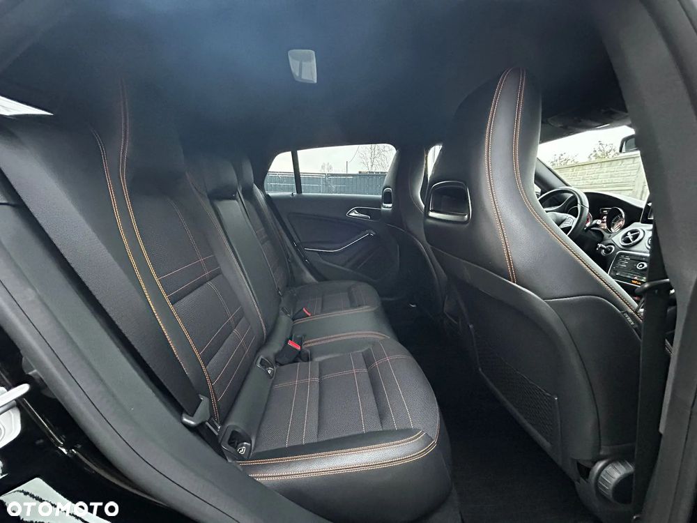 Mercedes-Benz CLA 220 (CDI) d 4Matic 7G-DCT Urban - 21