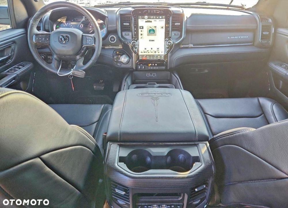 RAM 1500 Crew Cab Shortbed Limited - 10