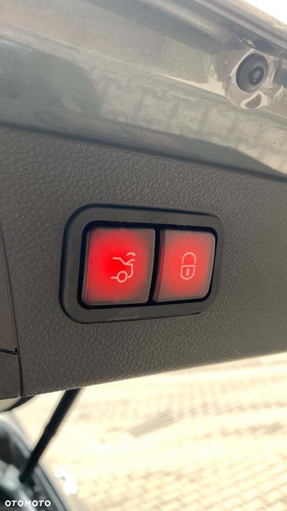 Mercedes-Benz GLC - 20